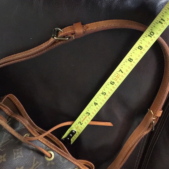 LOUIS VUITTON Monogram Noe GM Bucket Shoulder Bag with LV Dust Bag Authentic - Picture 14 of 17